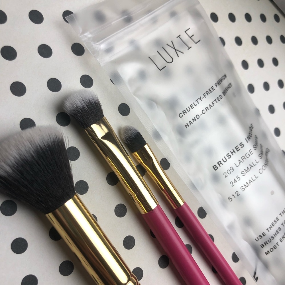 🌸LUXIE SUMMER DAZE SET (3 Brushes)